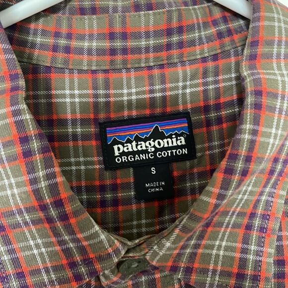 Organic Cotton Button Down Patagonia size medium m plaid design - Picture 2 of 2
